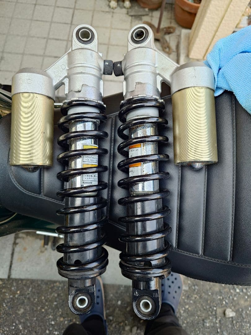 KYB ZRX1200R純正リアサス 値下げ