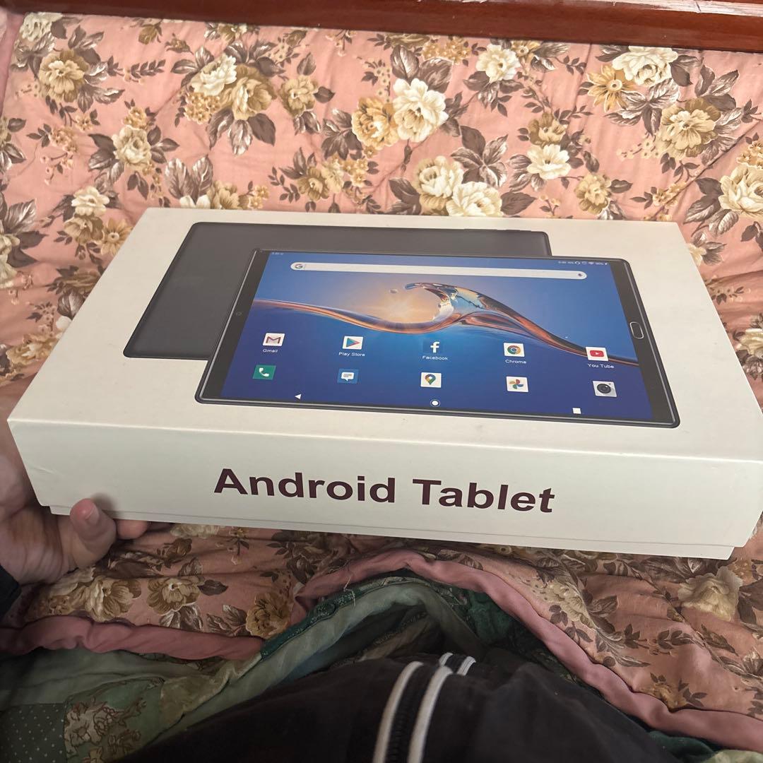 Android Tablet 本体 + キーボード（値下げ交渉可！）