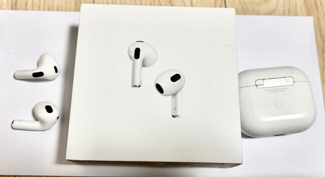 AirPods第3世代　MagSafe 充電ケース付き