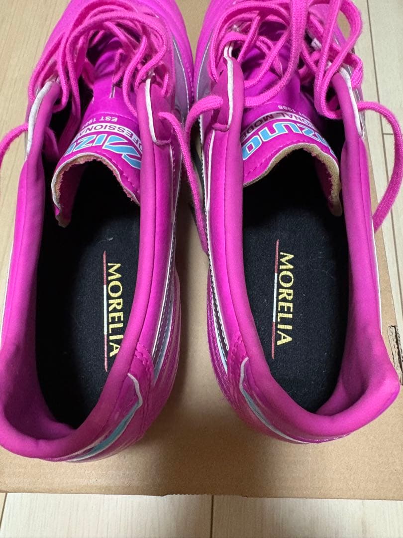 美品 海外限定モデル MIZUNO ミズノ モレリア2 PRO AG 27.0