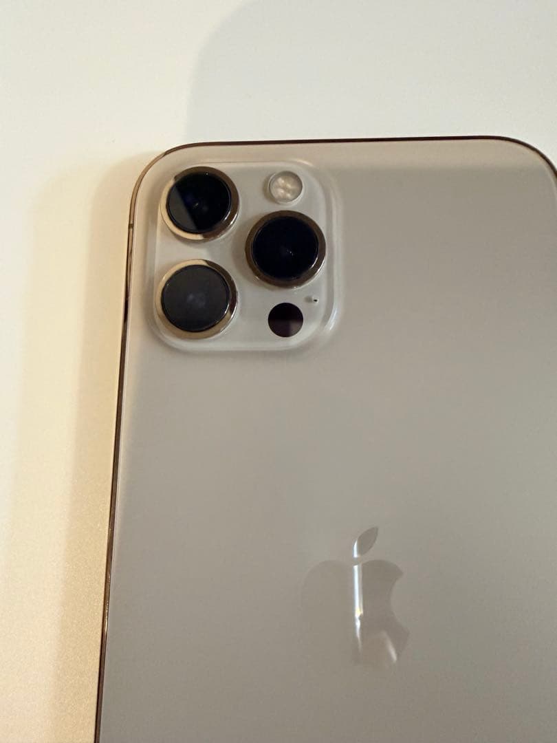 美品！iPhone12ProMax 256GB ゴールド