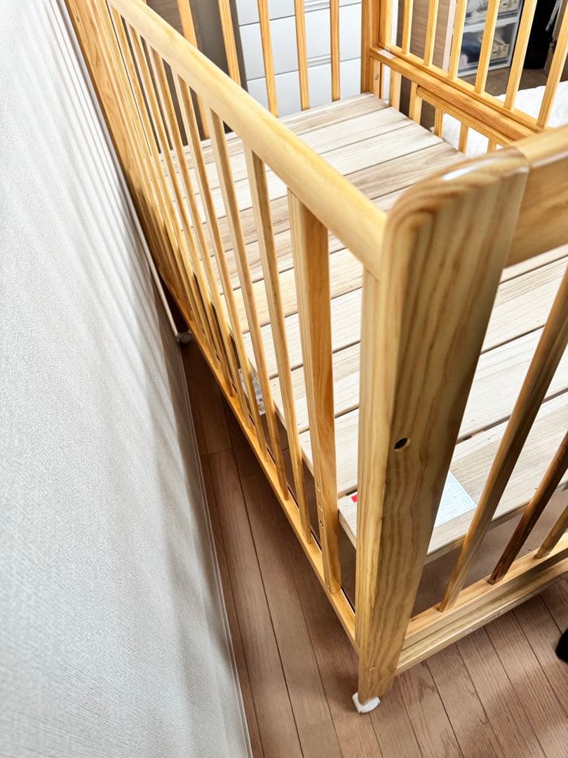 【KATOJI】木製ベビーベッド キャスター付き【匿名発送・送料込み】