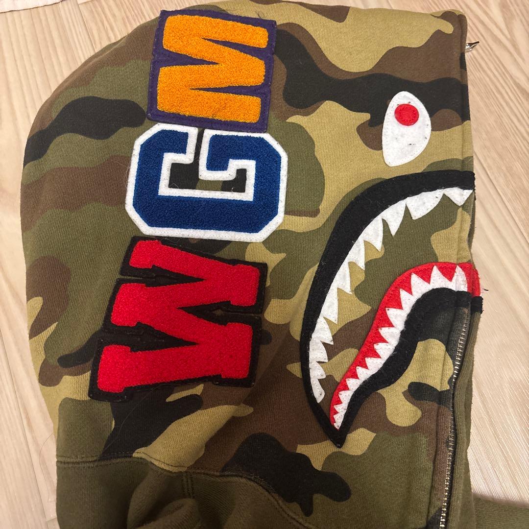 abathingapeシャークパーカーM