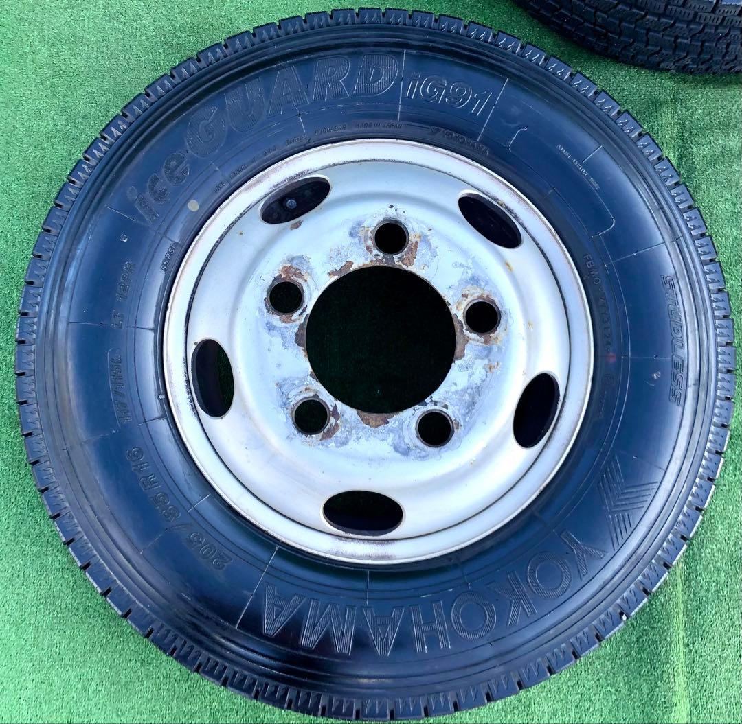 205/85 R16 117/115L LT ススタッドレスタイヤ 2024年