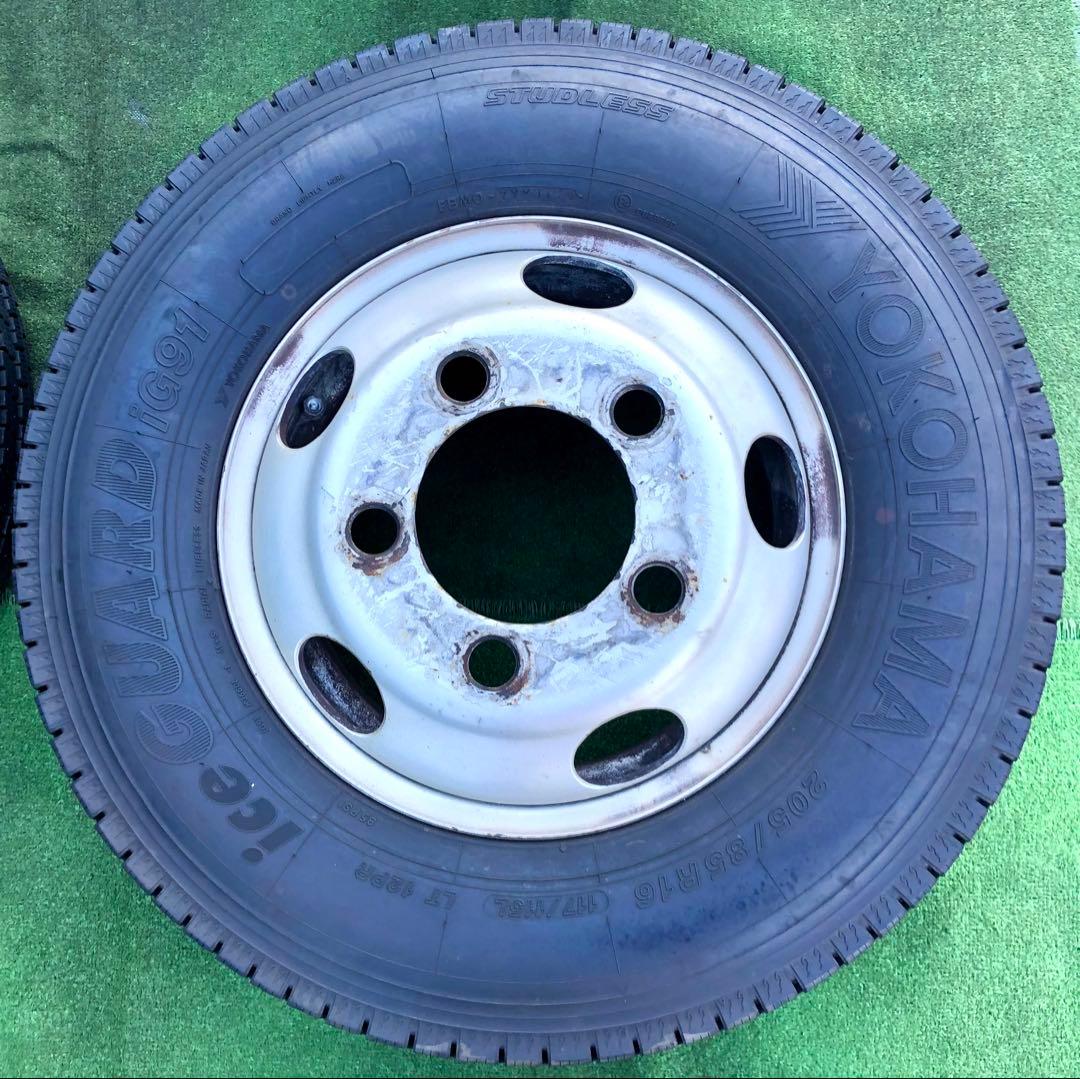 205/85 R16 117/115L LT ススタッドレスタイヤ 2024年