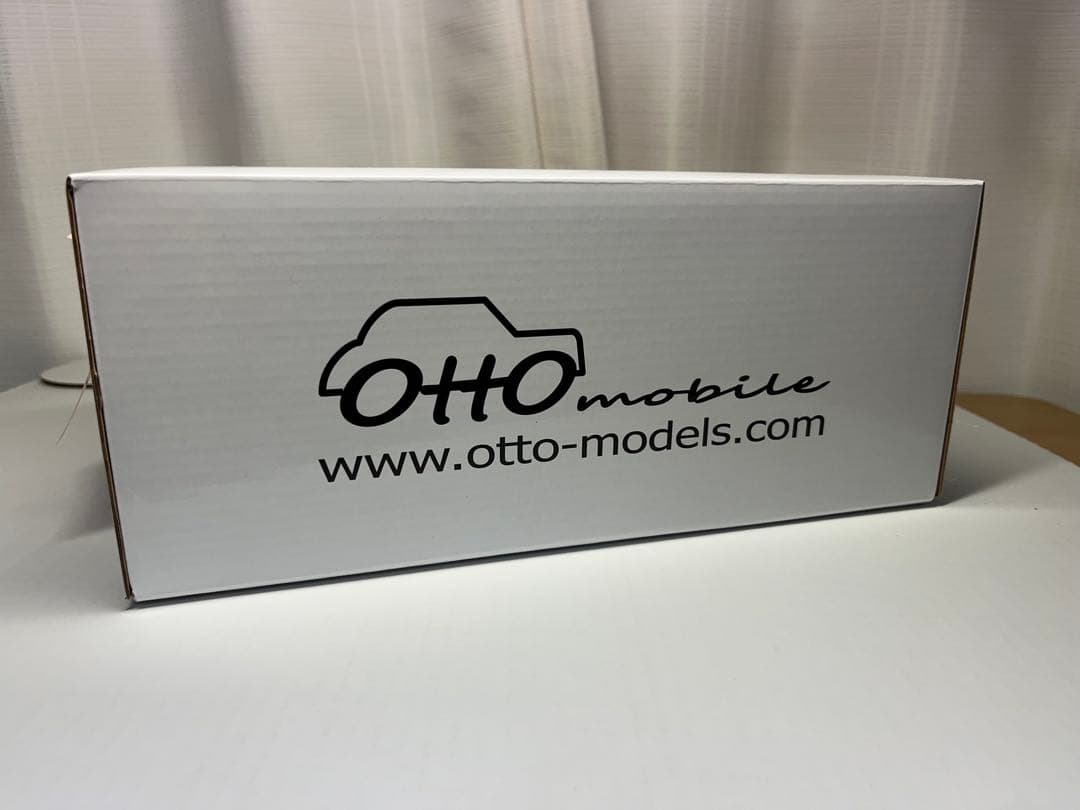 アルピーヌ A110ピュア(ホワイト)1/18ミニカー