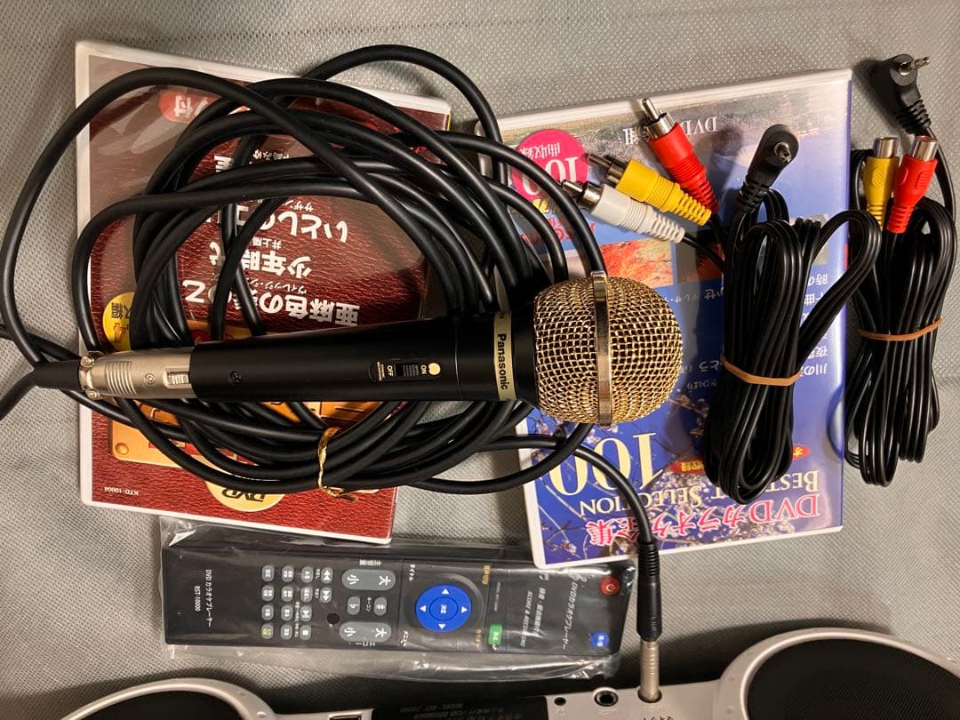 カラオケ対応DVDプレーヤーRST-10000/150曲➕マイク