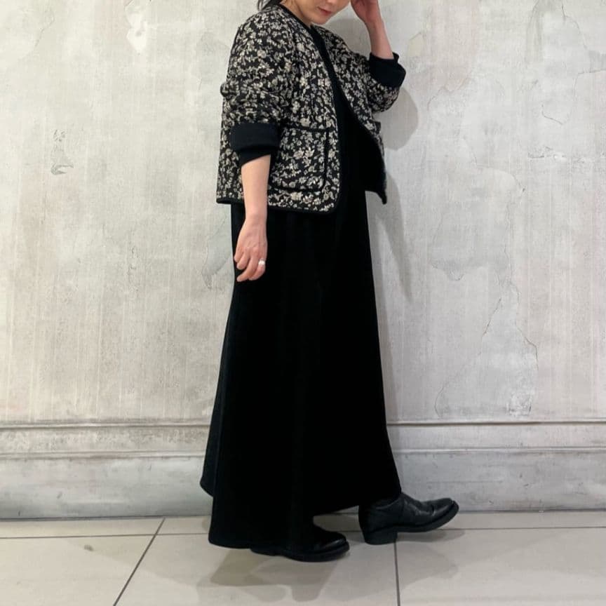 31900円　今季新品タグ付　ビアズリー　裏毛　フレア　ロング ワンピース　黒１