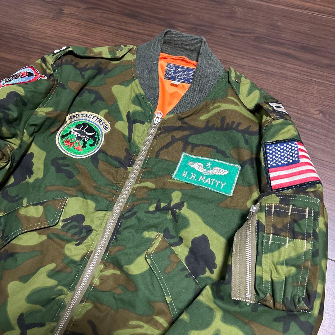 バズリクソンズ　カモフラージュ　フライトジャケット　BR11718 L-2B