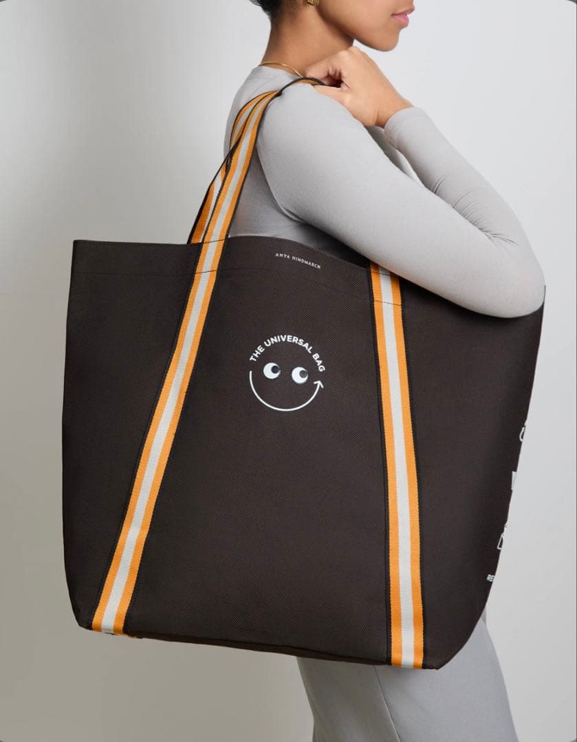 新品 アニヤハインドマーチ ユニバーサルバッグ The Marketplace