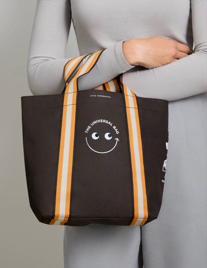 新品 アニヤハインドマーチ ユニバーサルバッグ The Marketplace