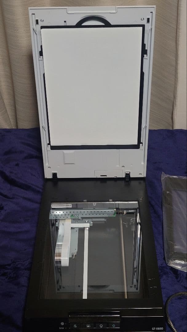 EPSON　GT-X830 フィルムホルダー付き