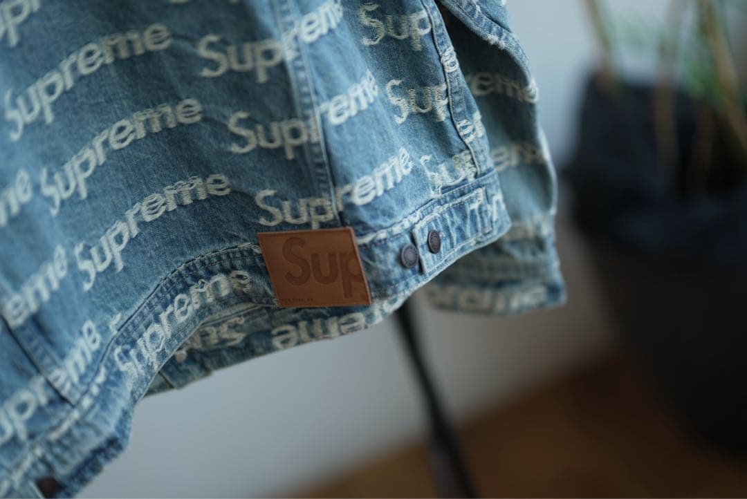 ジャケット・アウター XL Supreme Frayed Logos Denim Trucker