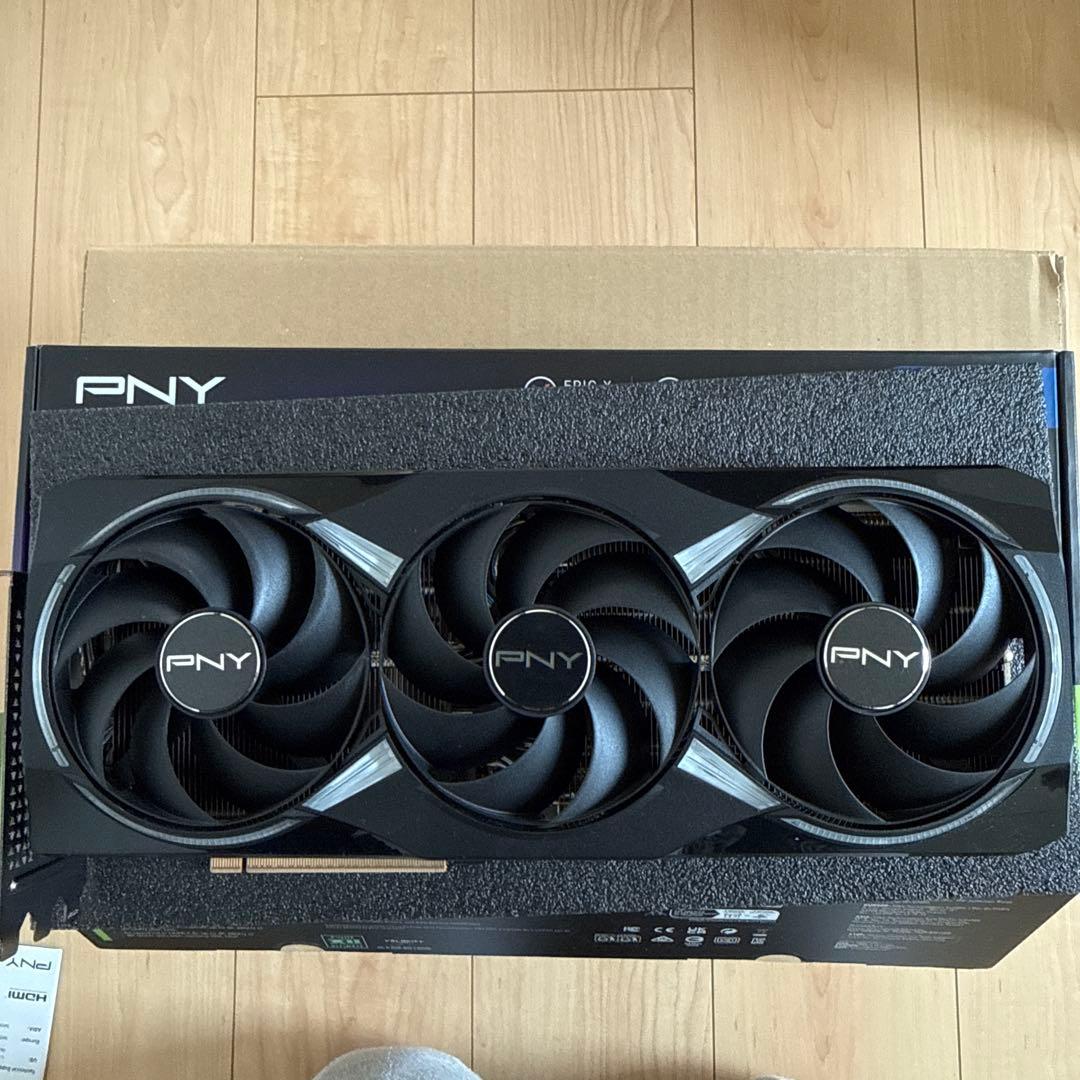 グラフィックボード・グラボ・ビデオカード PNY GEFORCE RTX OC5080 16GB GDDR7