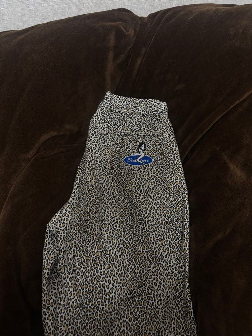 上*様 Supremeパンツ