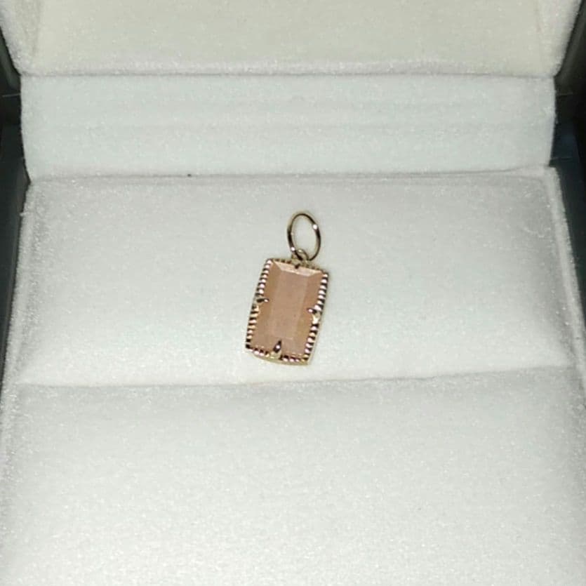 美品 agete アガット K10ムーンストーン 透かし チャーム