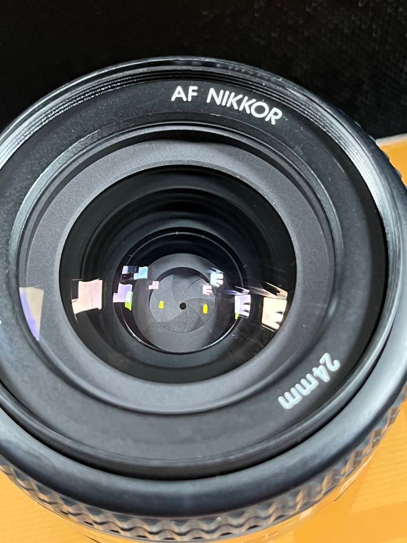 ニコンAF NIKKOR 24mm f2.8D