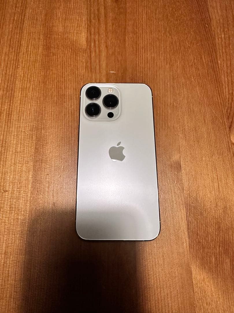 (るこ)Apple iPhone 13 Pro 256gb SIMフリー