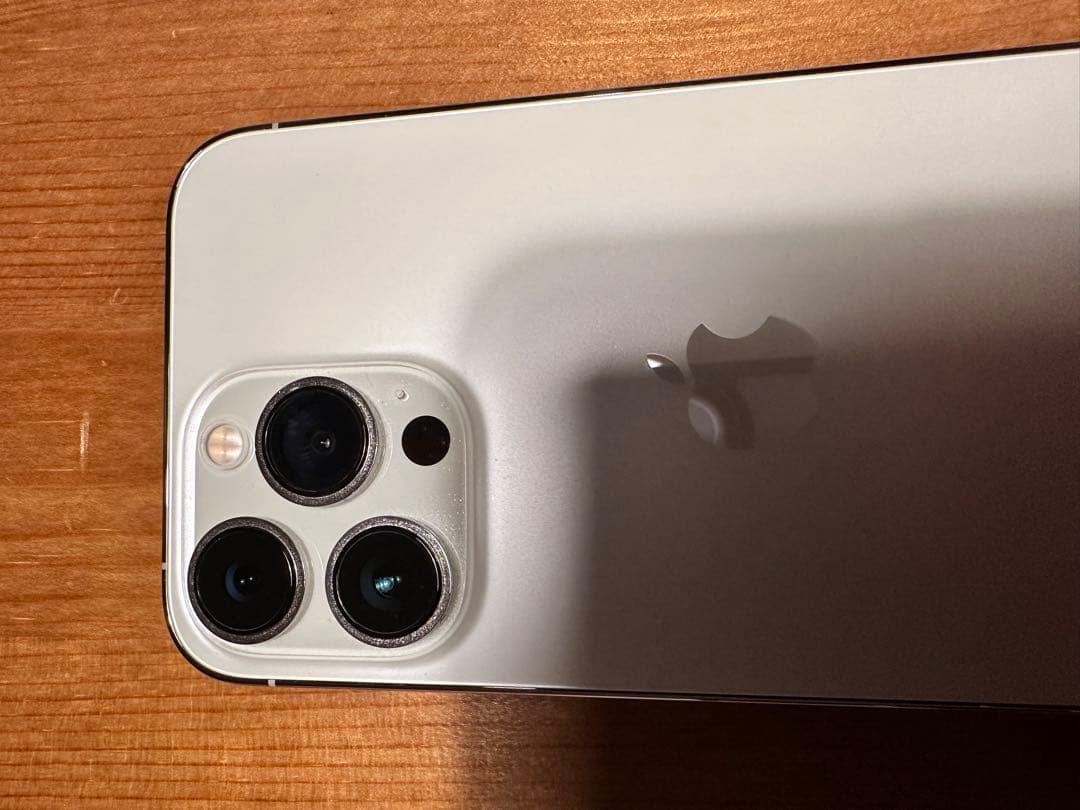 (るこ)Apple iPhone 13 Pro 256gb SIMフリー