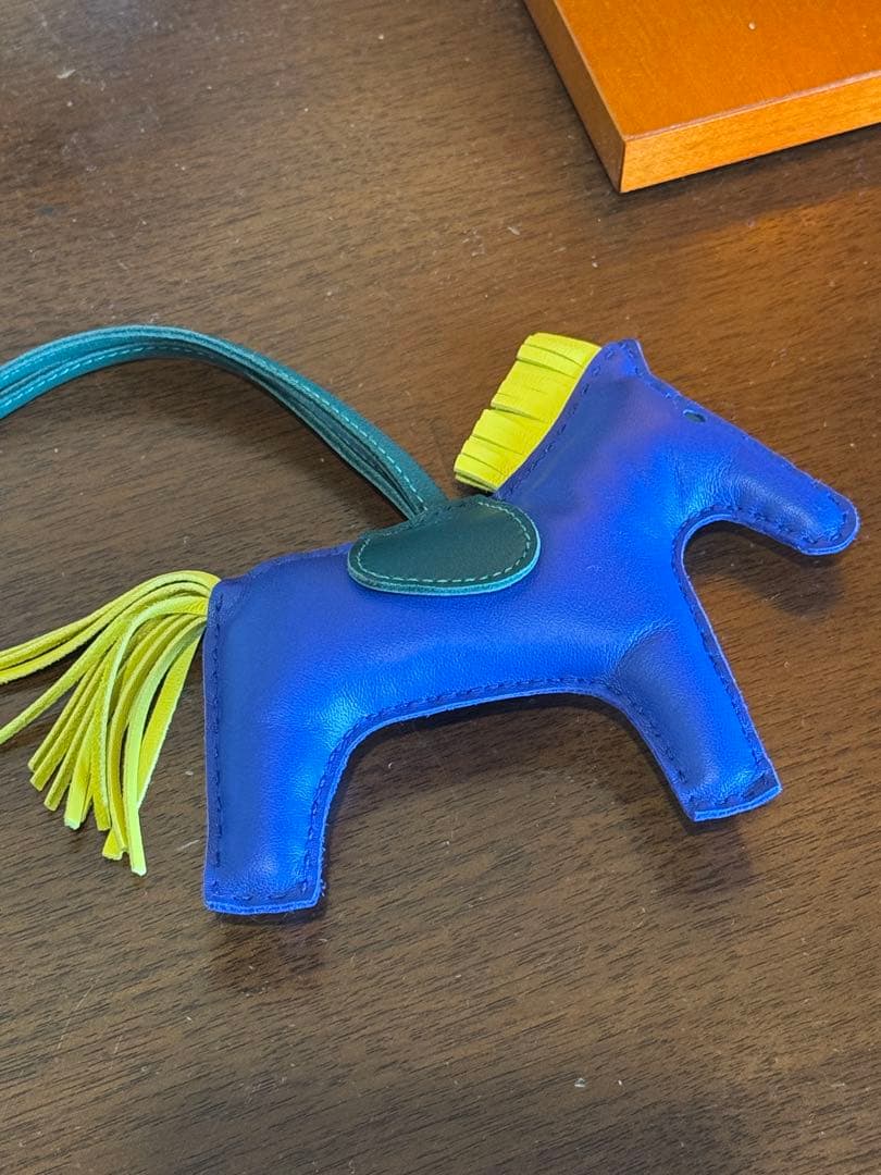 Hermès ロデオ MM レザー チャーム