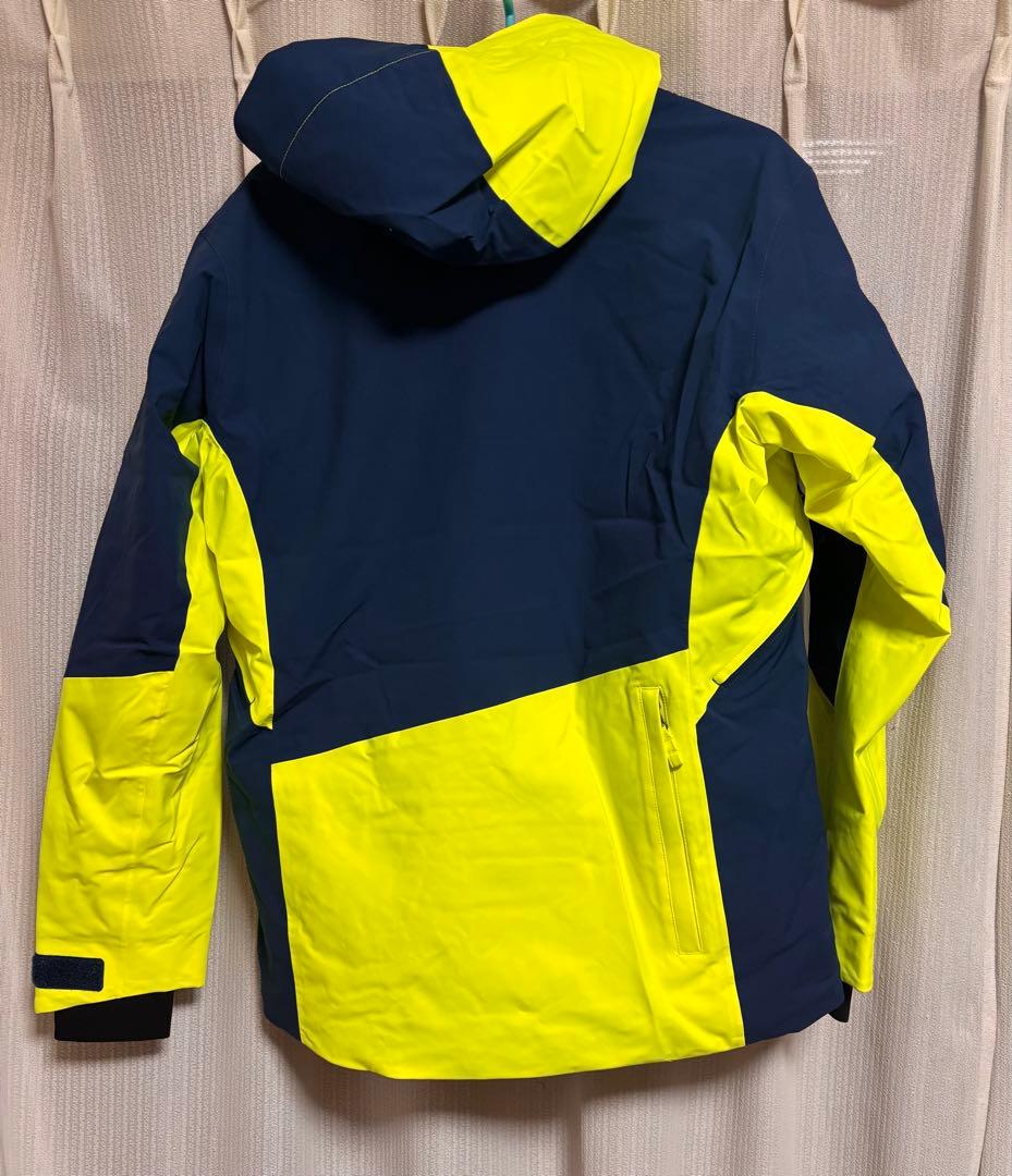 ONYONE スキーウェア 新品　上下セット　税込77000円相当