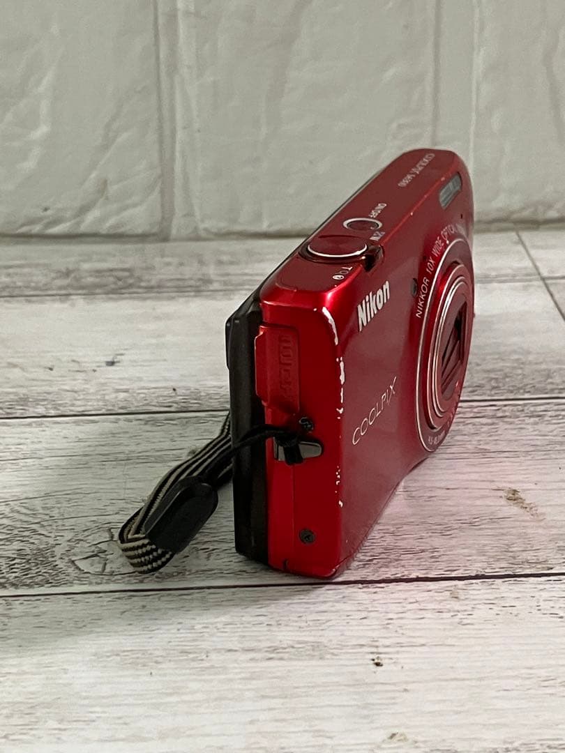 Nikon COOLPIX S6300 レッド 本体とバッテリー