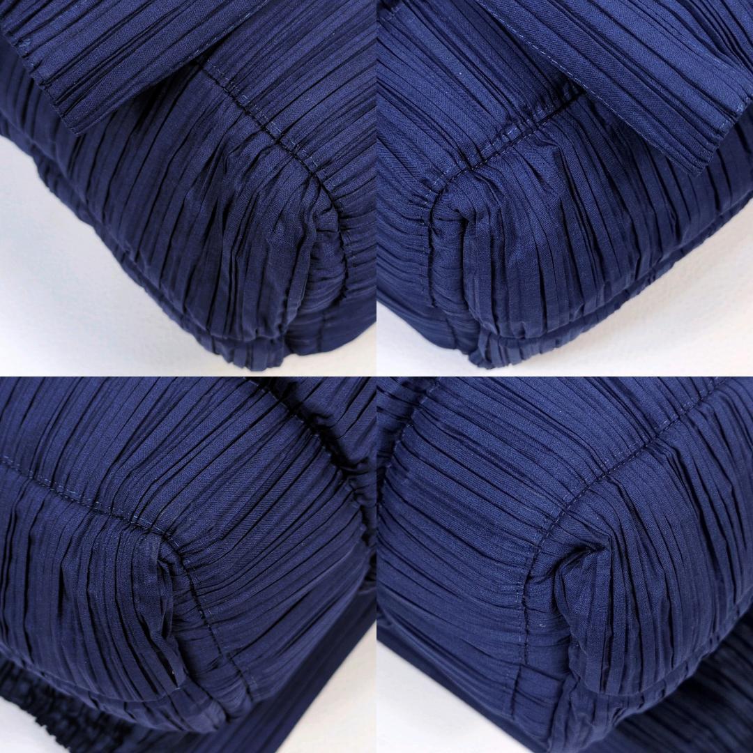 プリーツプリーズ メッセンジャーバッグ ショルダーバッグ イッセイミヤケ