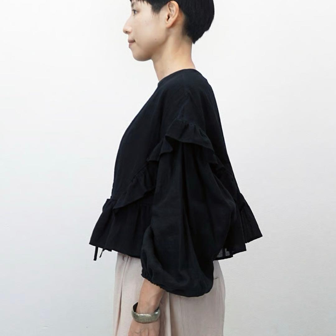 atelier emau アトリエエマウ クリオネフリルベスト ブラック