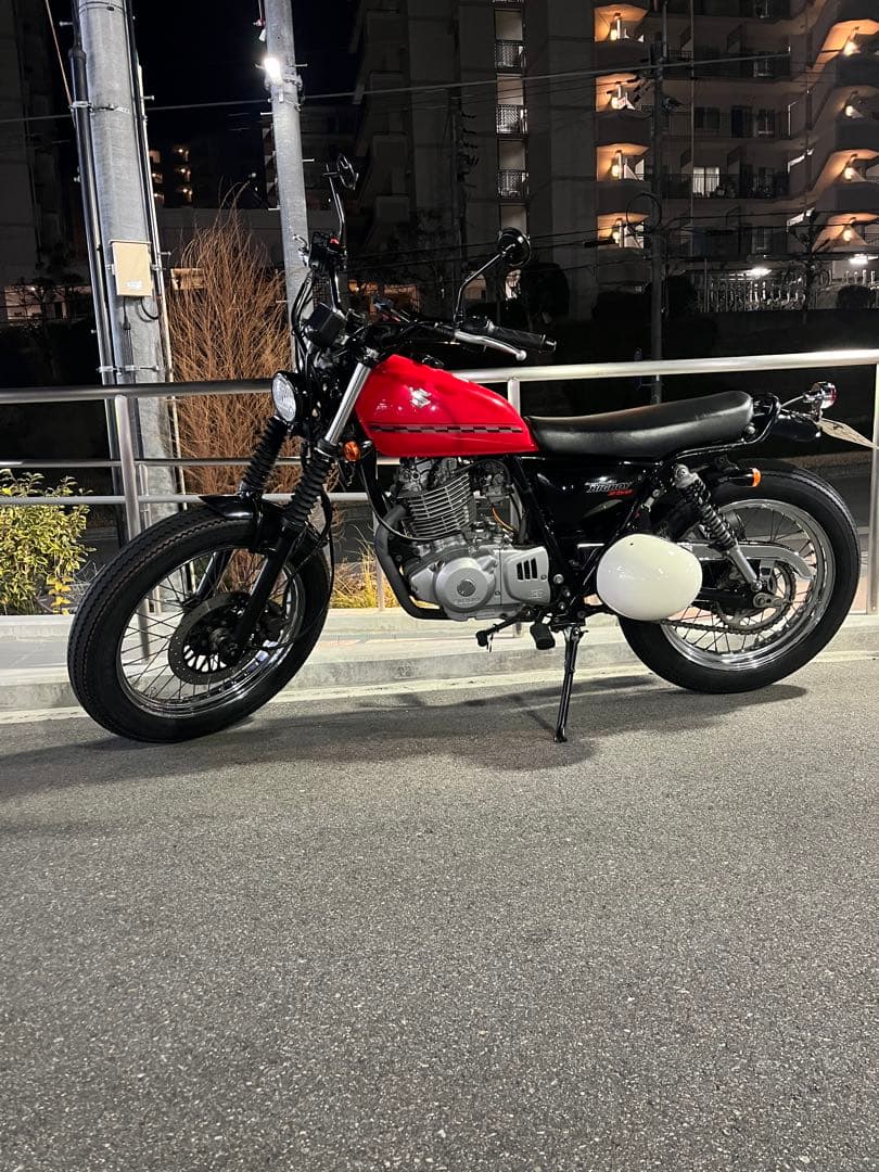 超美品！最終値下げ！グラストラッカー　BB 純正タンク　赤