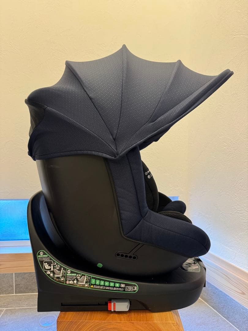 ISOFIX チャイルドシート ネイビー　RM-2005