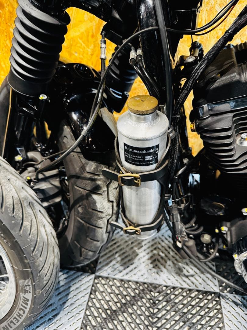 車坂下リザーブタンク 1.2L（ホルダー付き）携行缶