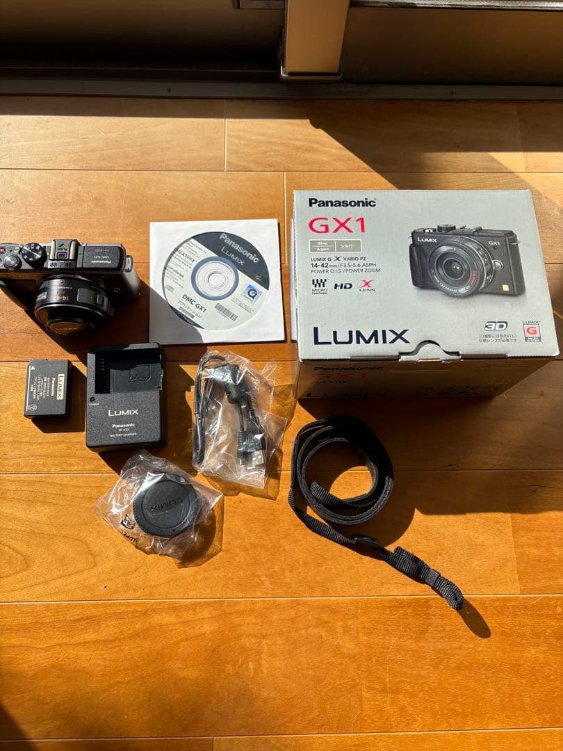 LUMIX GX1 シルバー