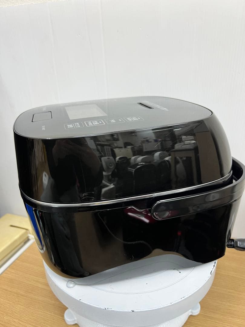 TOSHIBA 東芝 圧力IHジャー炊飯器 RC-10VST5.5合2023年製