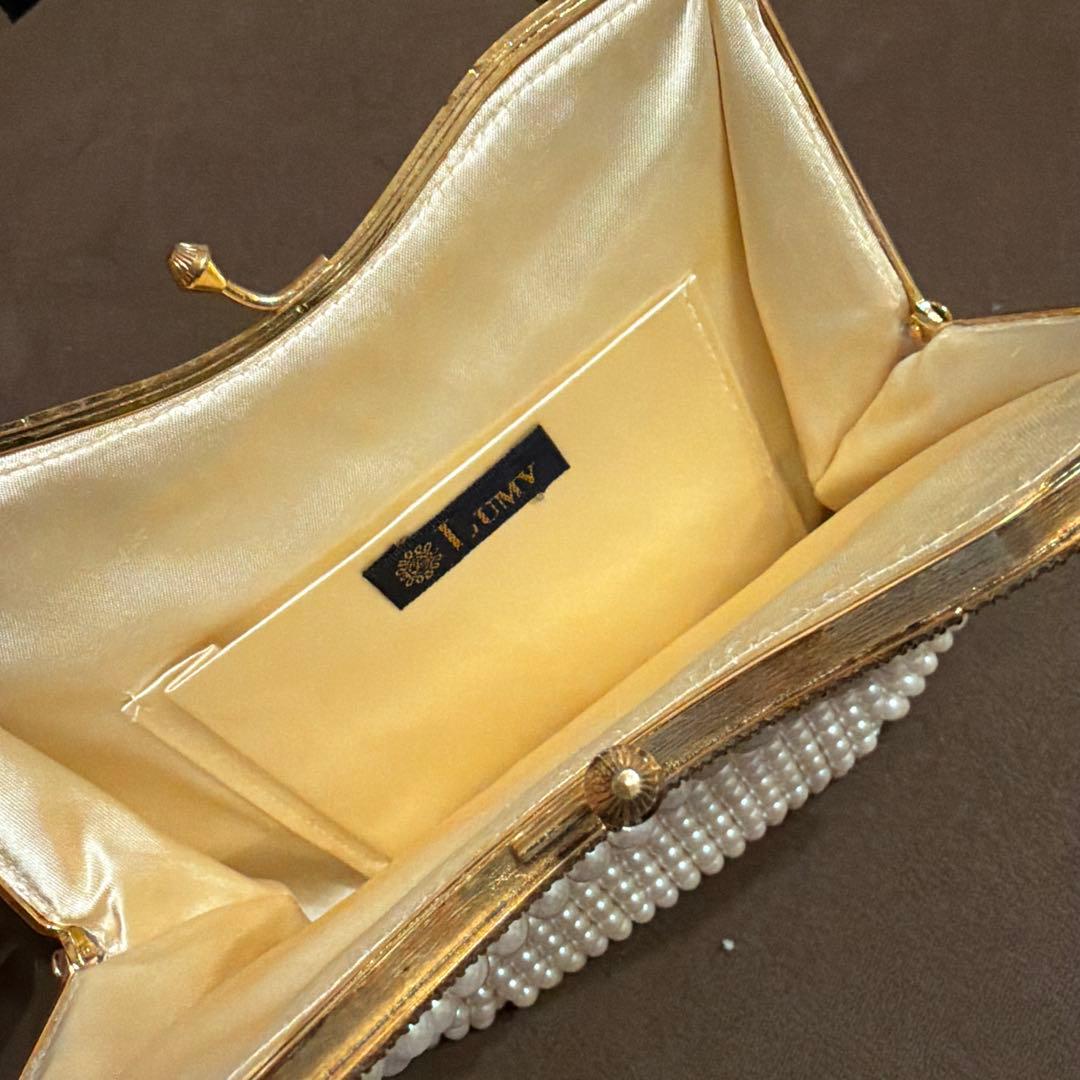 LUMY はしもと 皇室御用達 パールビーズ　パーティーバッグ