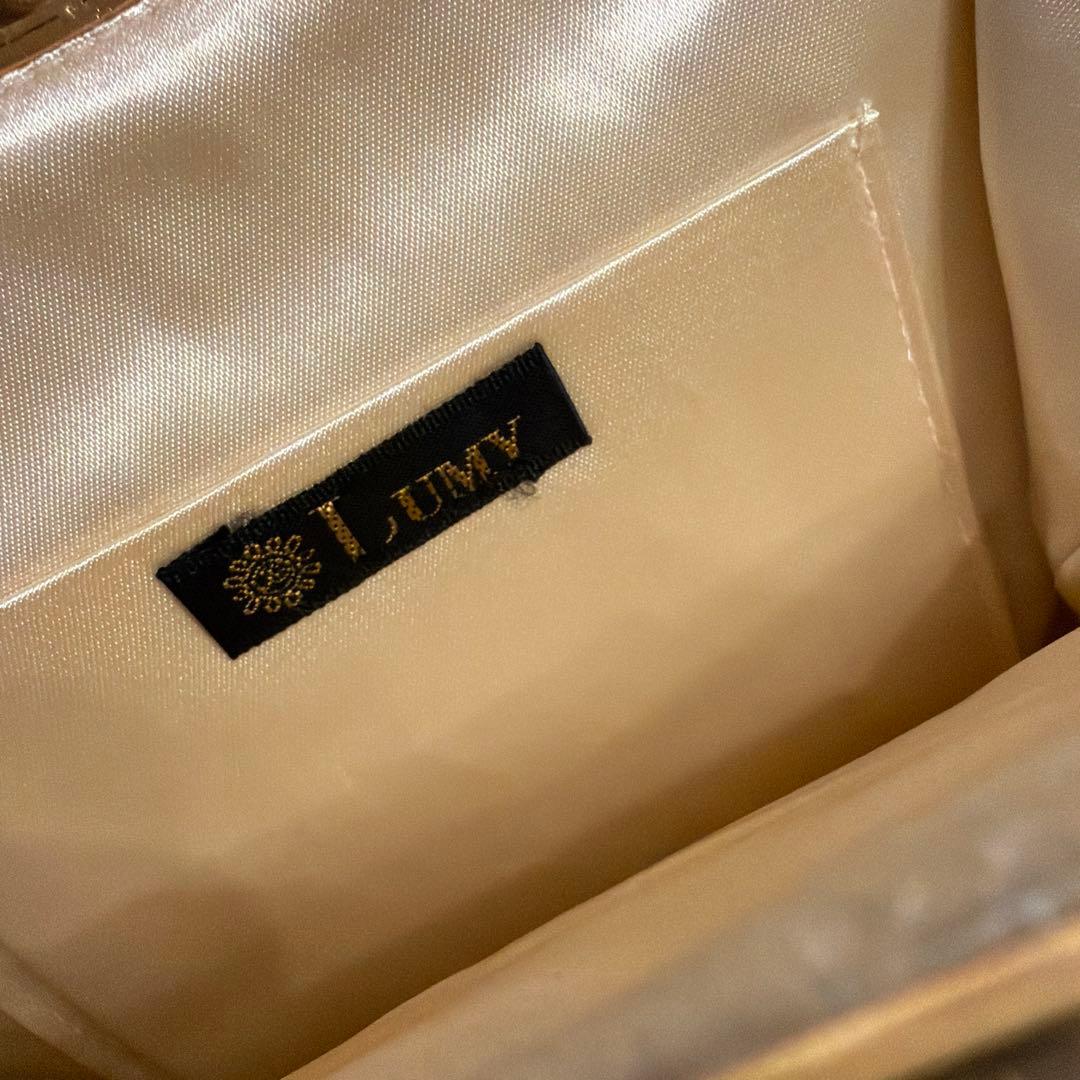 LUMY はしもと 皇室御用達 パールビーズ　パーティーバッグ