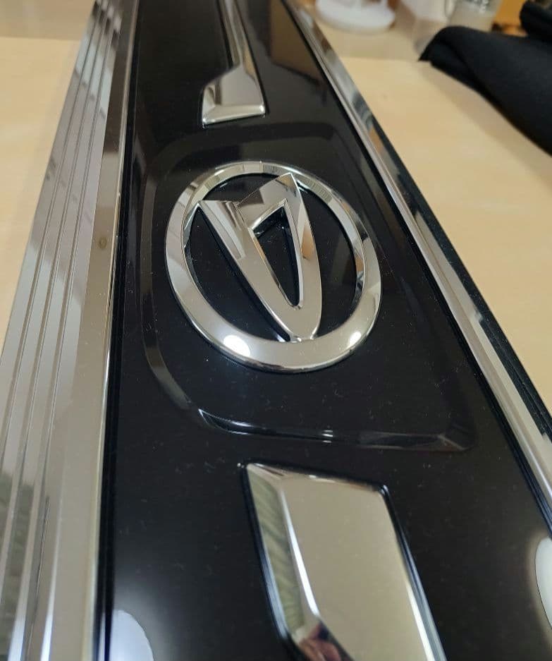 ダイハツ　アトレー　グリル