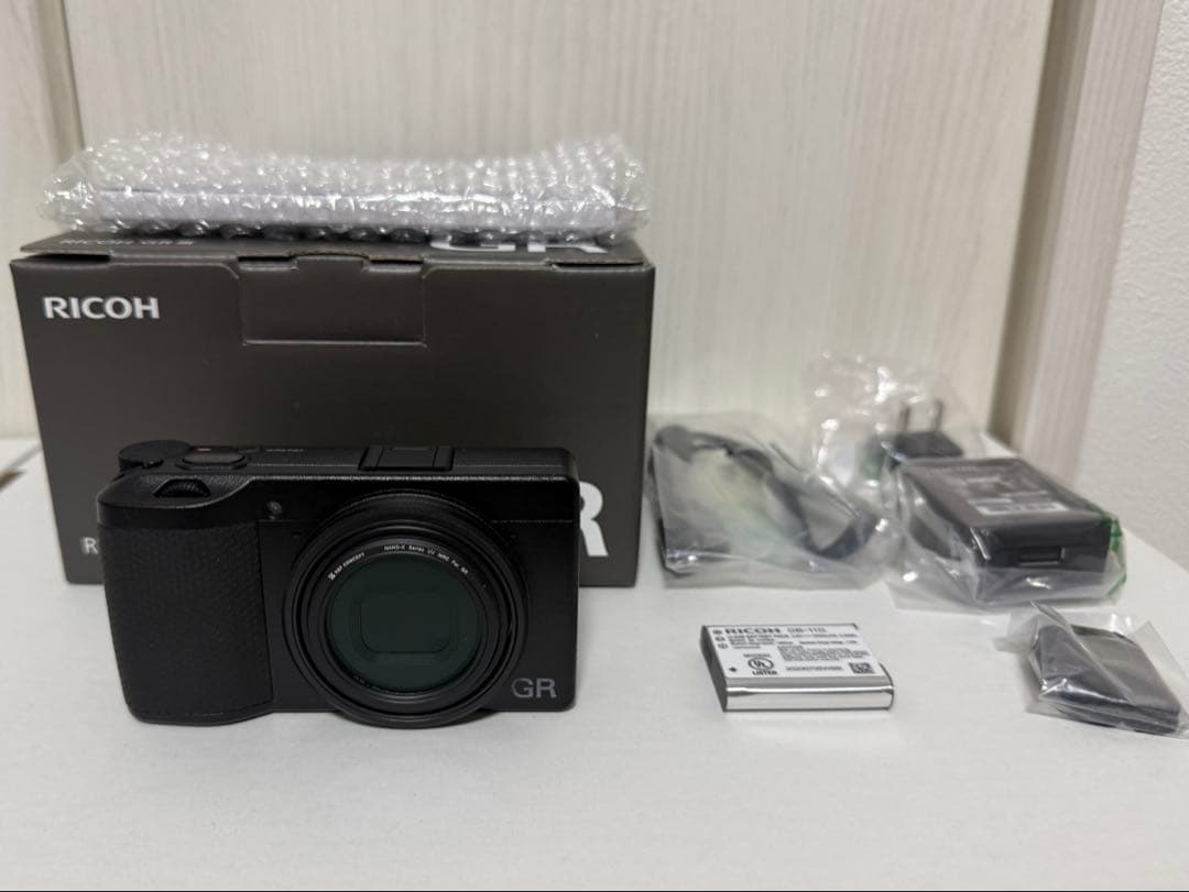 【極美品・ショット数180枚】リコー RICOH GR III&アクセサリー多数