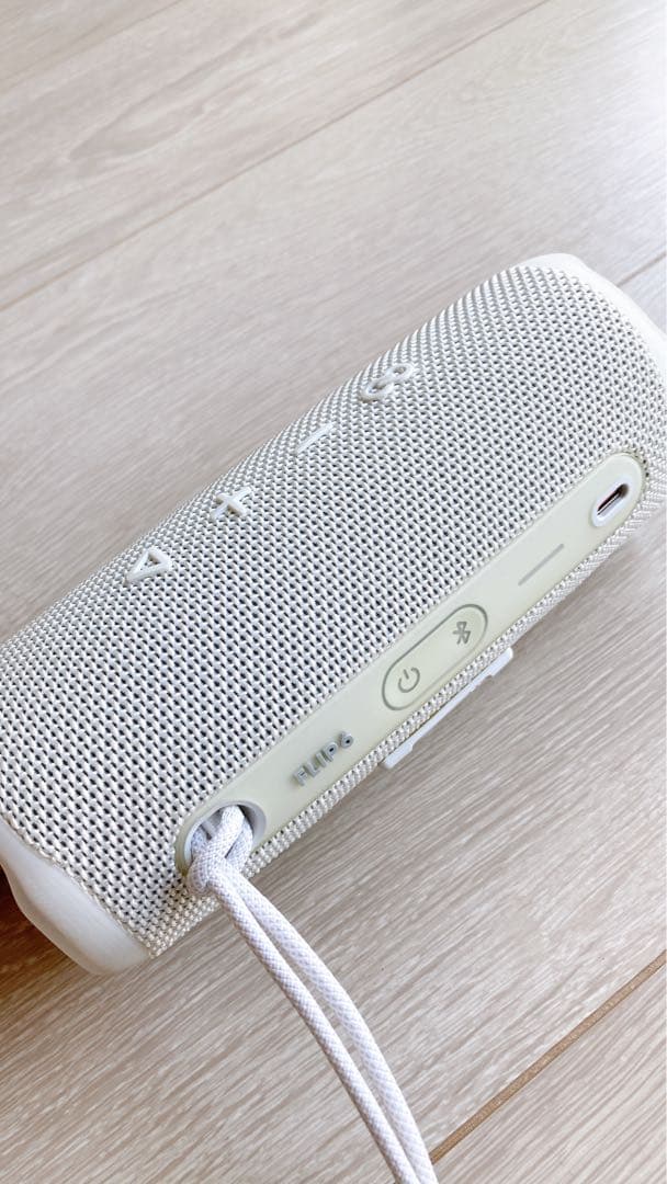 【hiro君さん専用】JBL FLIP6 白 ワイヤレススピーカー
