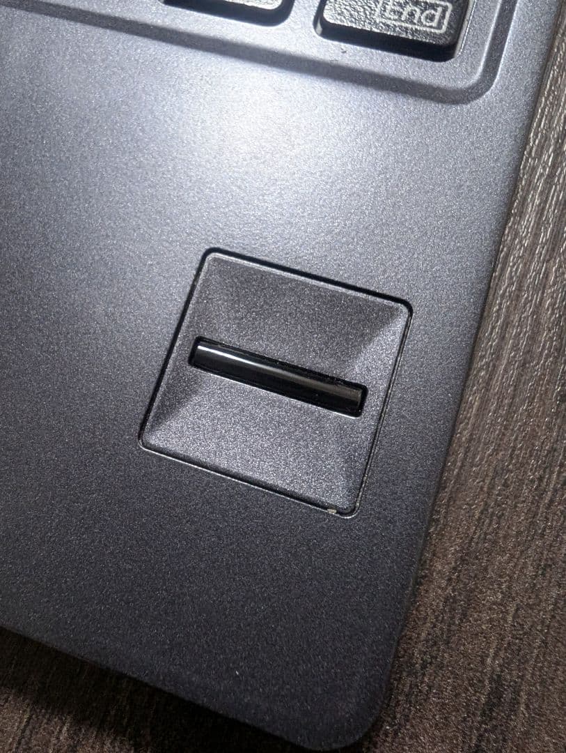 軽量モバイルPC FUJITSU LIFEBOOK U937 / ノートPC