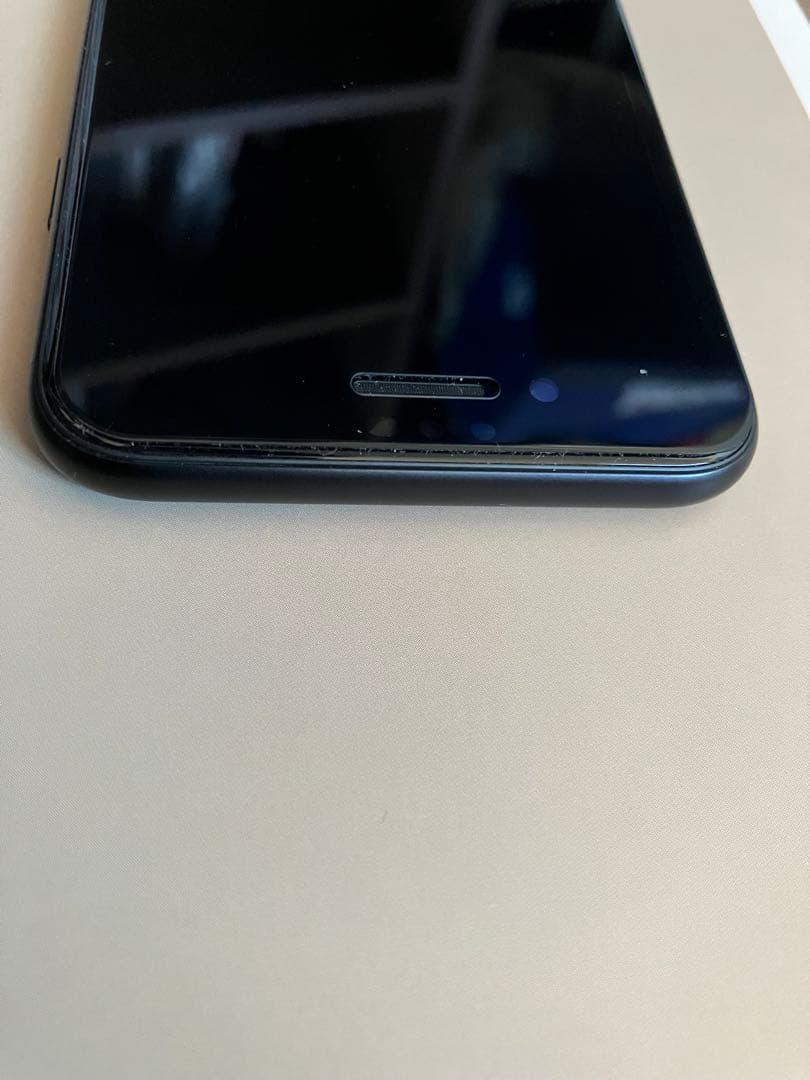 Apple iPhone SE2スペースグレー 本体