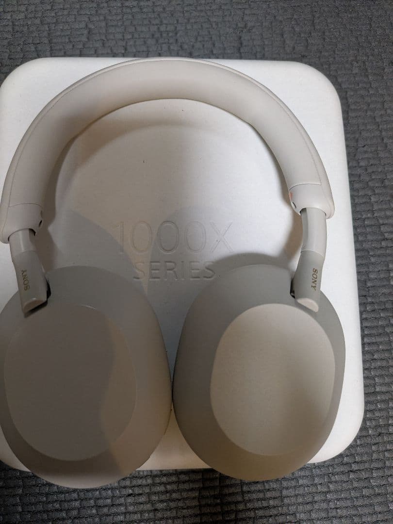Sony WH-1000XM5 ワイヤレスヘッドセット プラチナシルバー