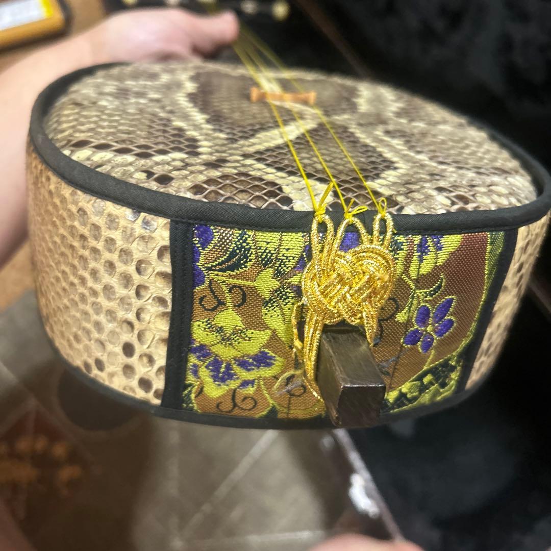 蛇皮 奄美三味線｜奄美大島 福盛堂購入　黒檀｜蛇皮胴巻き｜調整済｜ハードケース付