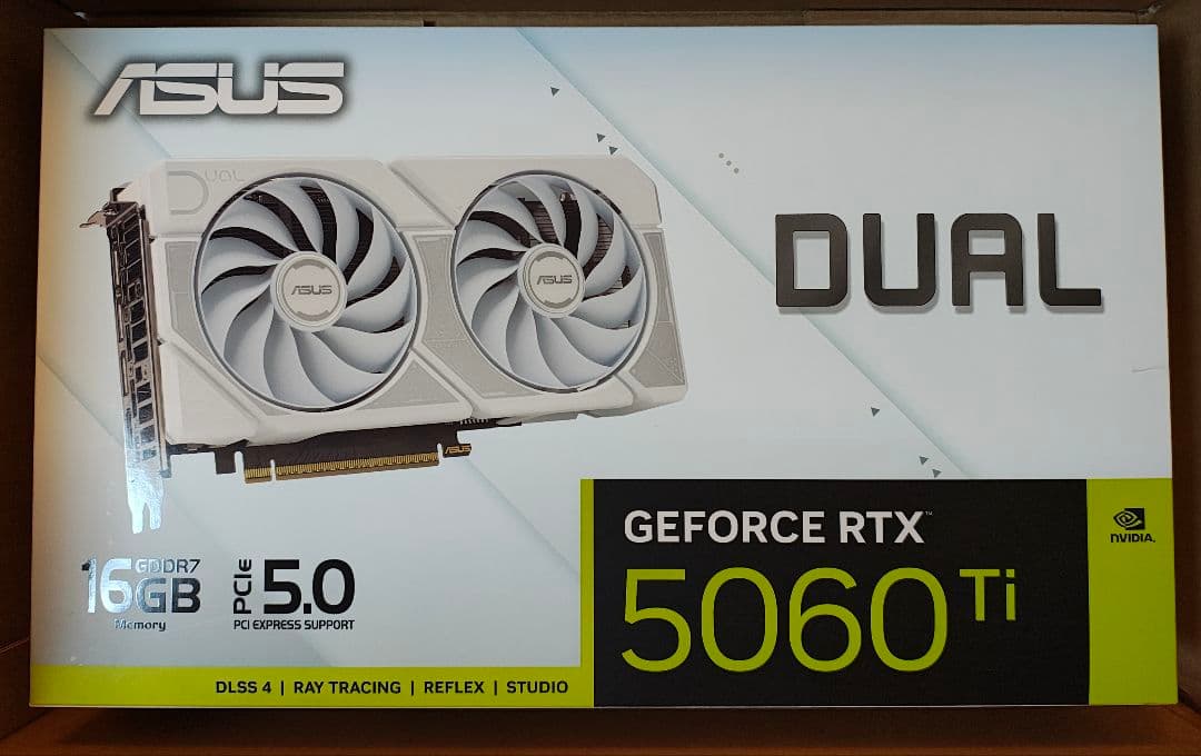 ASUS GEFORCE RTX 5060 Ti 16GB ホワイトモデル