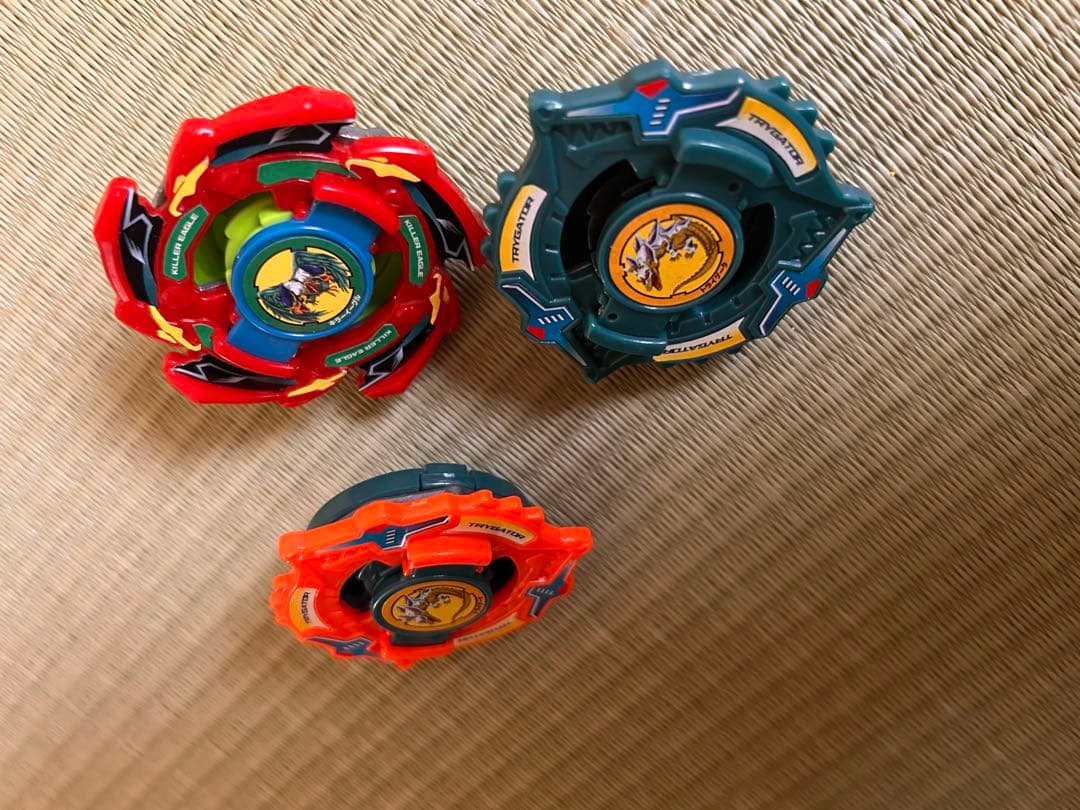 激レア　ベイブレード　ランダムブースター9 アタリ　トライゲータ　キラーイーグル