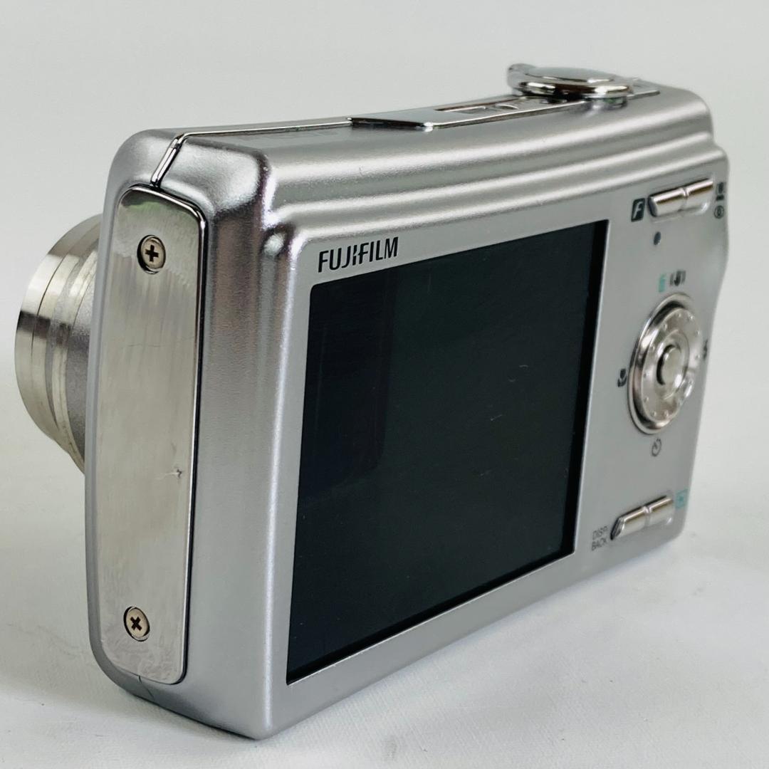 美品 FUJIFILM FinePix F100fd デジタルカメラ コンデジ