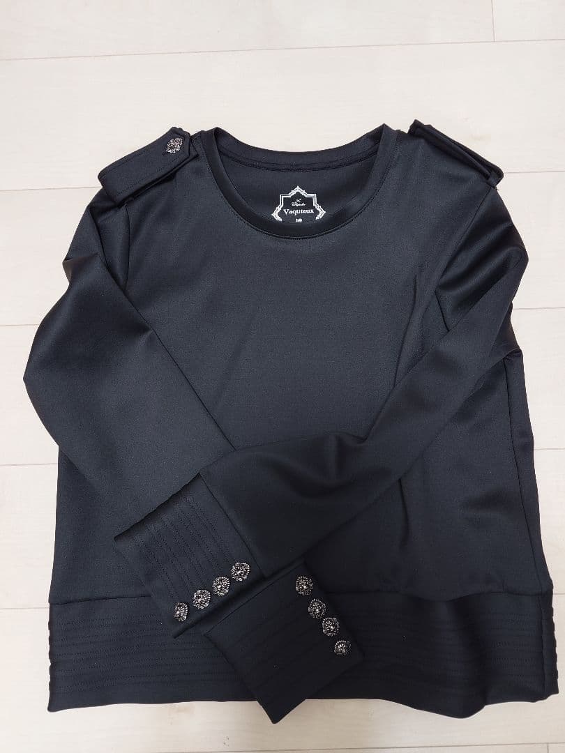 ヴァクトーヴォャージュ　長袖カットソー