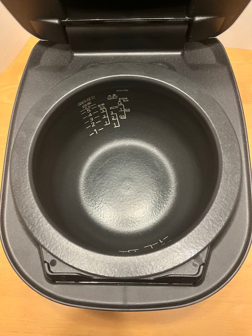 TIGER IH炊飯器 JPH-A100 ホワイト　美品