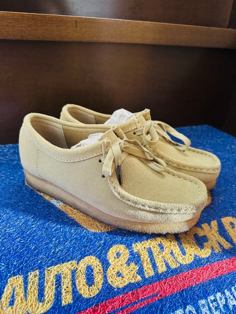 靴 Clarks Wallabee Maple Suede