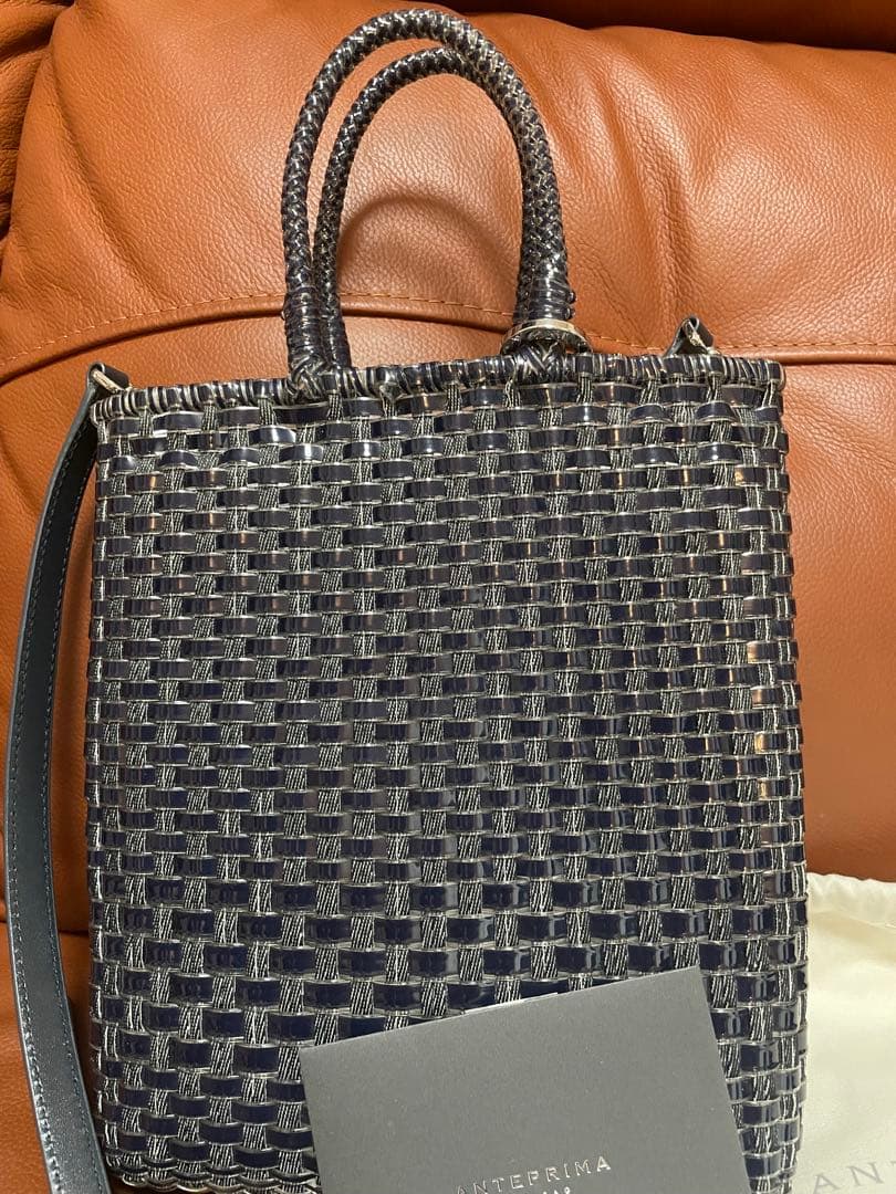 アンテプリマ　イントレッチオ　ミニアトゥーラ　ショルダー　ネイビー　美品