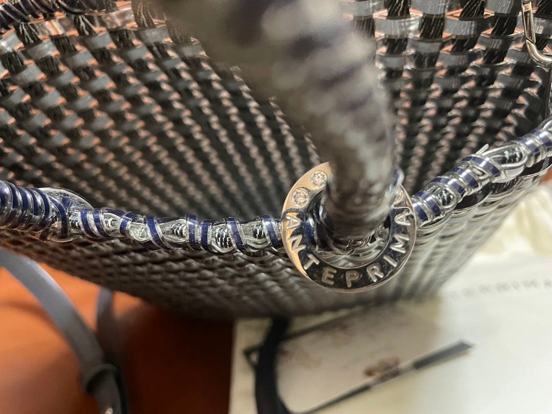 アンテプリマ　イントレッチオ　ミニアトゥーラ　ショルダー　ネイビー　美品